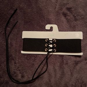 Choker necklace